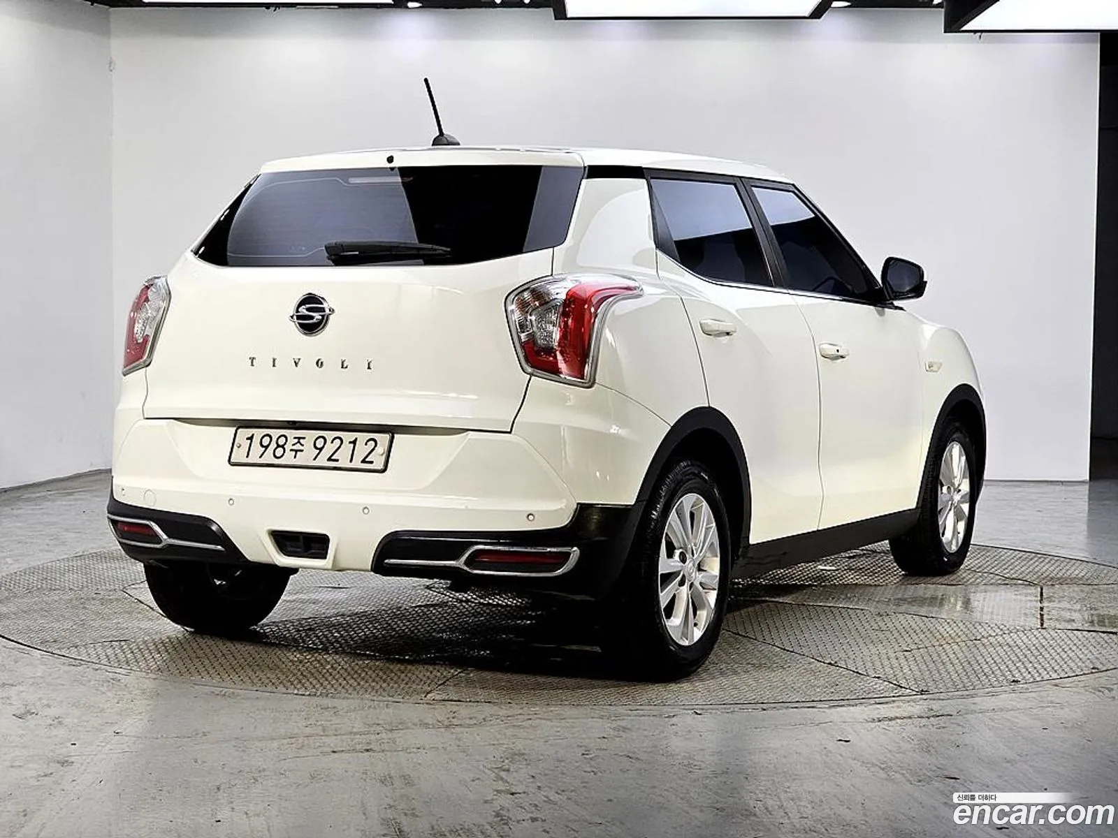 KG Mobility (SsangYong) Tivoli Armour 2019 — 3